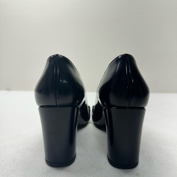 Elegant Burgundy Heels with Silver Accents - Picture 7 of 9